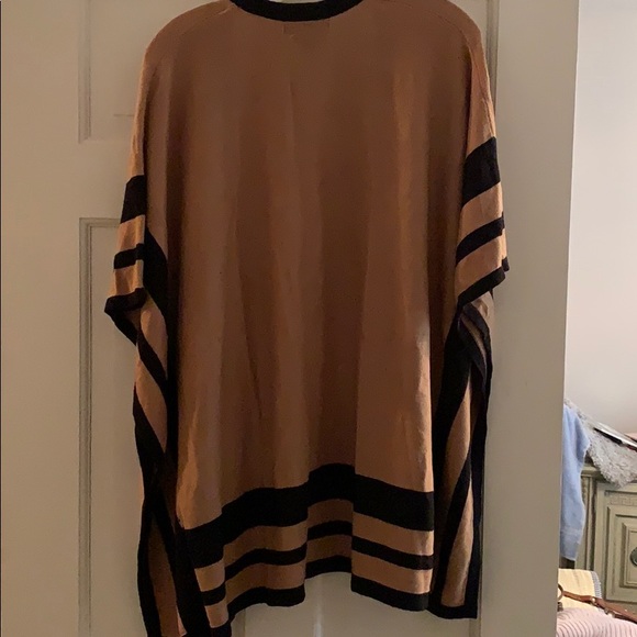 Cardigan - Picture 2 of 2